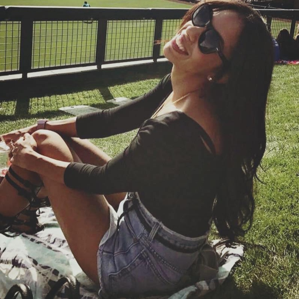 Meet your Posher, Ines